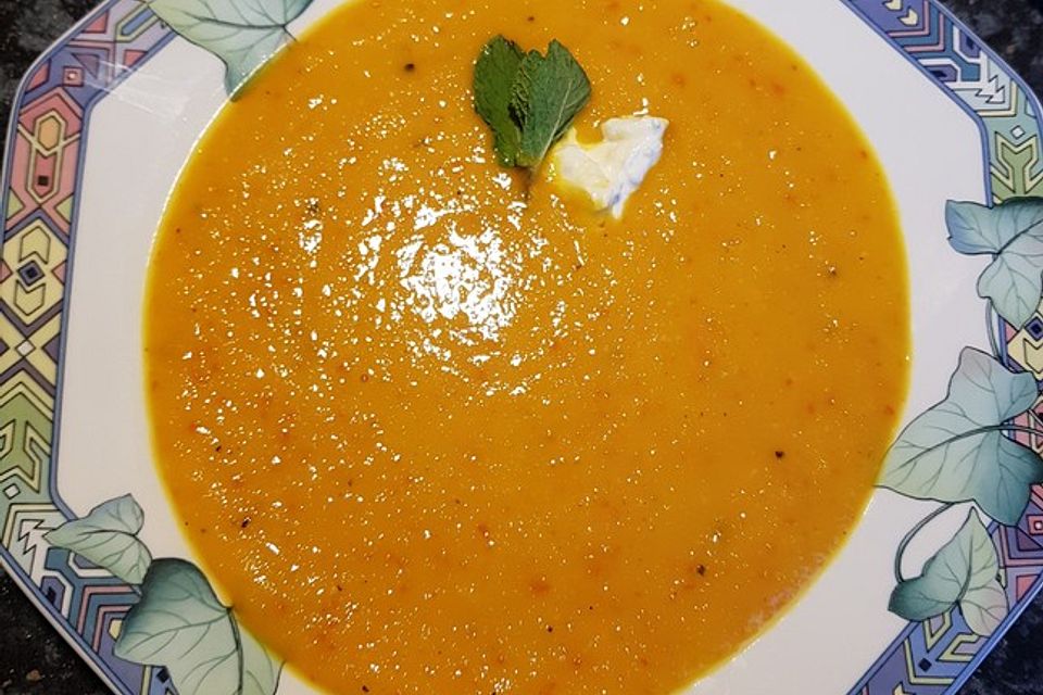 Kürbissuppe mit Ingwer und Orangensaft