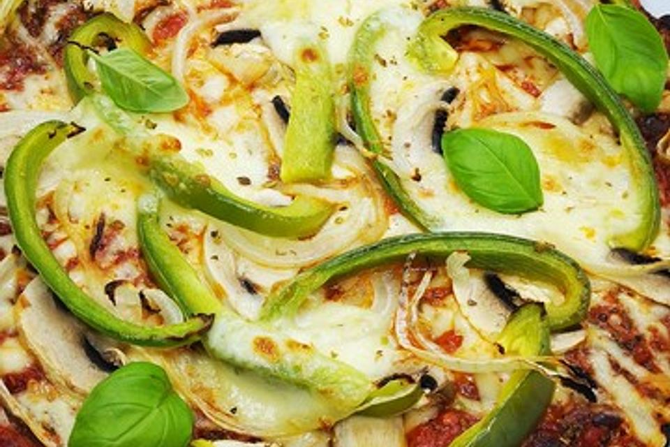 Knuspriger Pizzaboden Low Carb