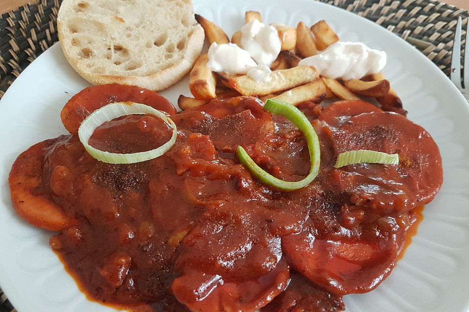 Currywurst-Pfanne nach Pfälzer Art Currywurst-Pfanne nach Pfälzer Art
