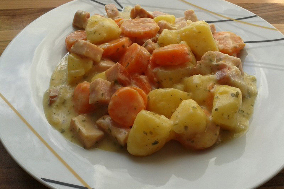 Kartoffeln und Möhrengemüse mit Kassler