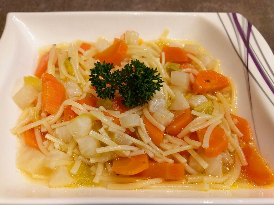 Nudeleintopf nach meiner Art von ChPhTh| Chefkoch