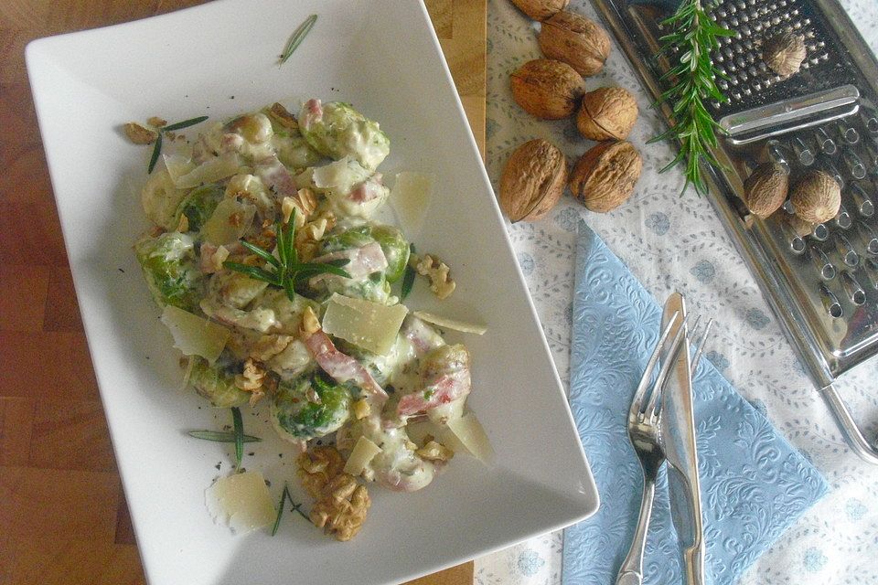 Rosenkohl-Gnocchi-Pfanne Rosenkohl-Gnocchi-Pfanne