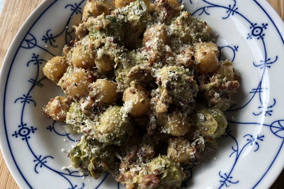 Rosenkohl-Gnocchi-Pfanne Rosenkohl-Gnocchi-Pfanne