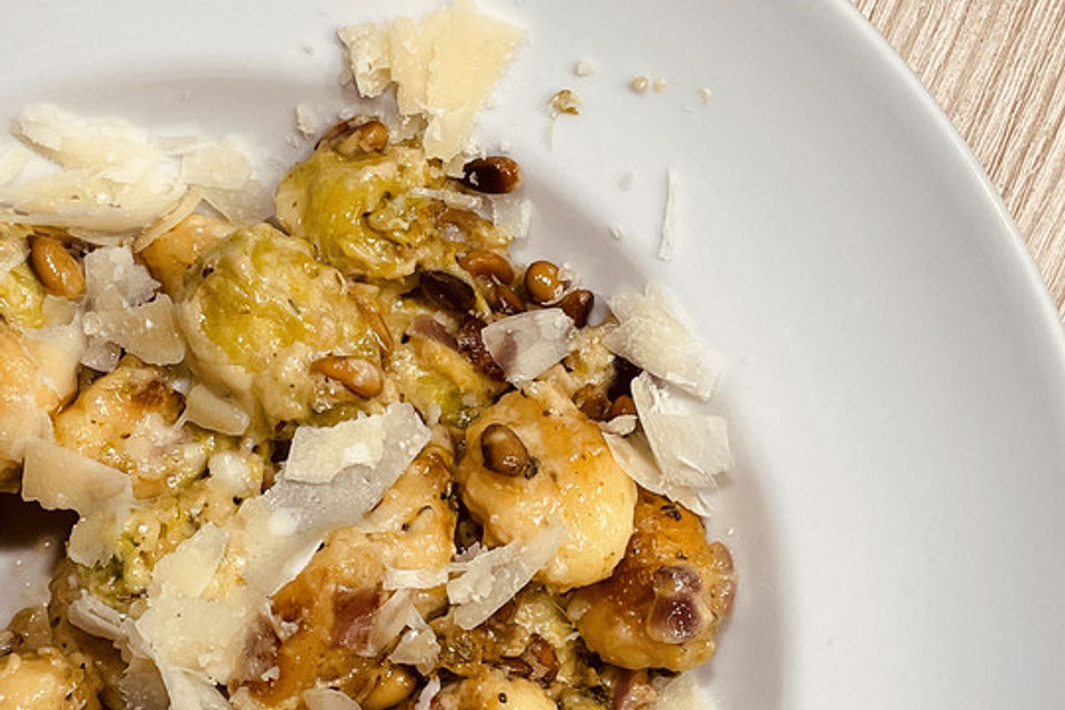 Rosenkohl-Gnocchi-Pfanne Rosenkohl-Gnocchi-Pfanne