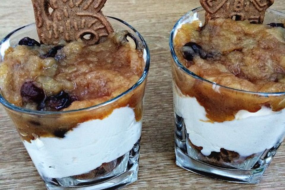 Winterdessert mit Spekulatius