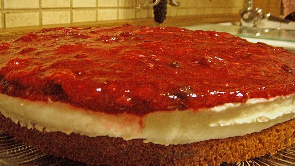 Schmand - Torte mit roter Grütze von bikegirl Schmand - Torte mit roter Grütze von bikegirl