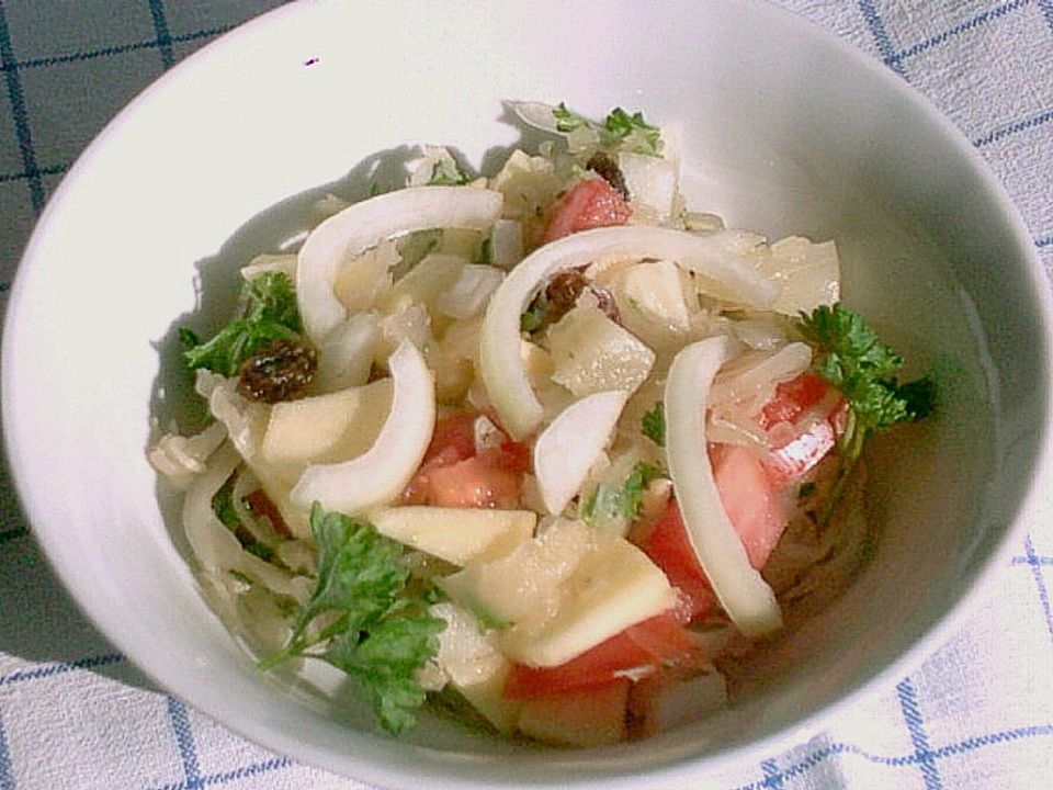 Sauerkraut - Ananas - Apfel Salat von danibaerchen| Chefkoch