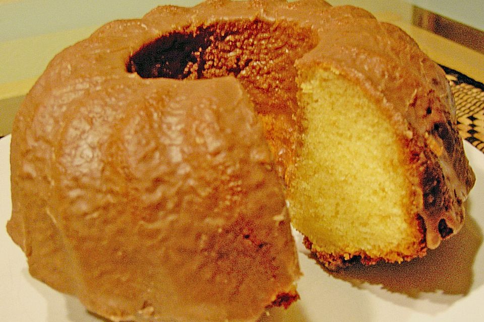 Kleiner Eierlikör - Napfkuchen