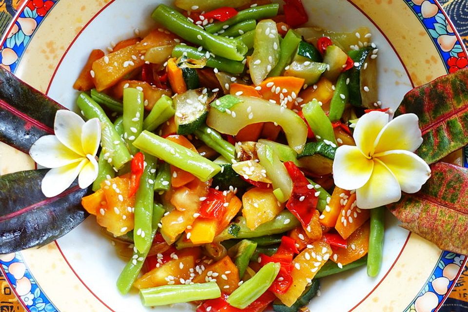 Chinesischer Regenbogen-Salat, kantonesische Art