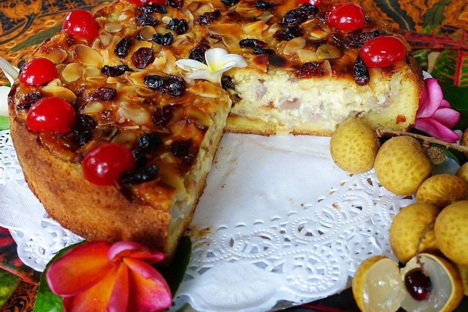 Lengkeng-Kuchen mit Vanille-Creme 'Pantai Legian'