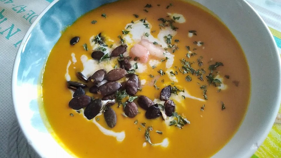 Hokkaido Susskartoffel Suppe Mit Kokosmilch Und Gebratenen Garnelen Von Hoeremal Chefkoch 