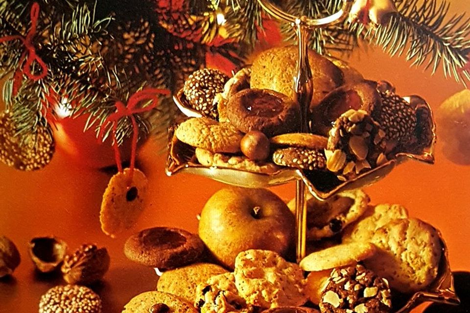 Allerlei Weihnachtsgebäck - Grundrezept und 5 Varianten