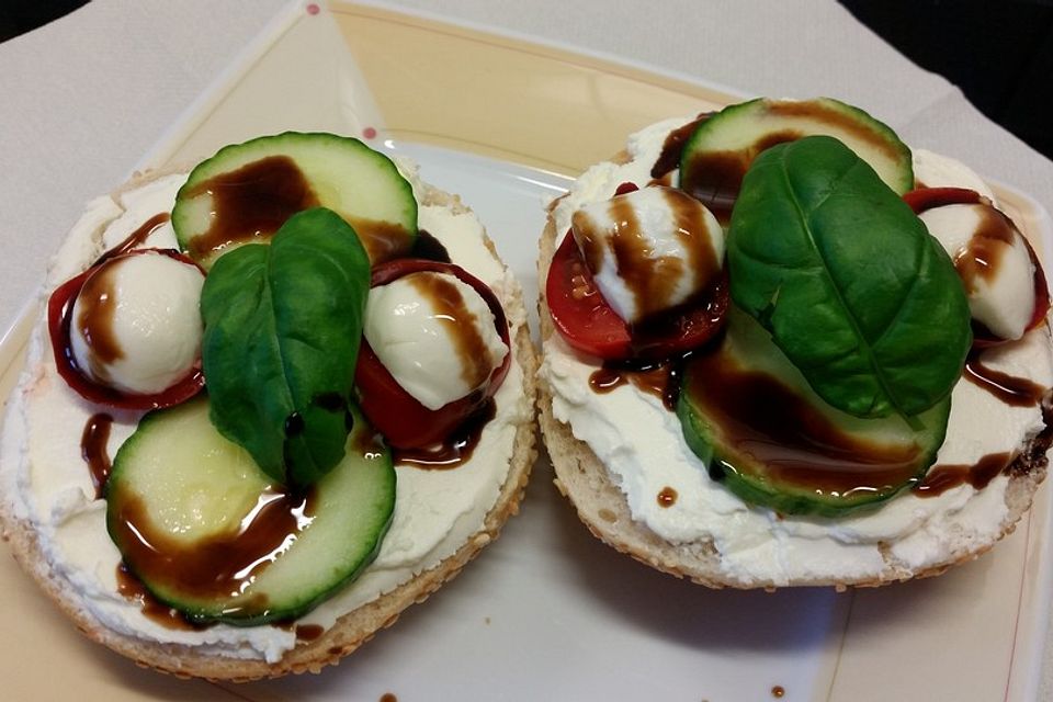 Brötchen-Caprese Brötchen-Caprese