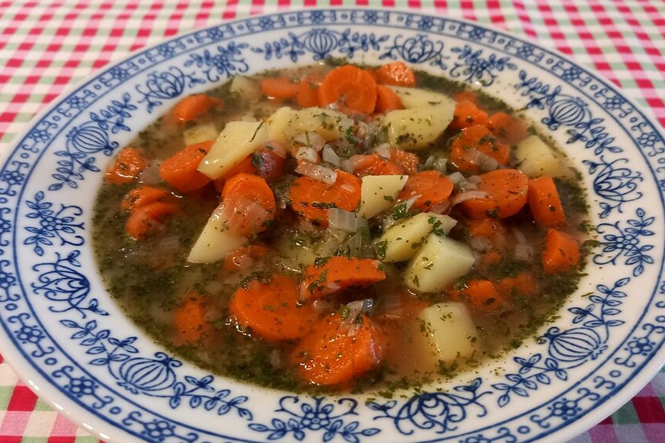 Möhren-Kartoffel-Suppe mit Asienaroma