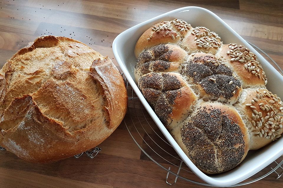 Brot und Brötchen mit Dinkel und Weizen