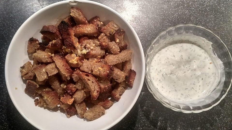 Estnisches Knoblauchbrot Mit Dip Von Cook A Net Chefkoch 