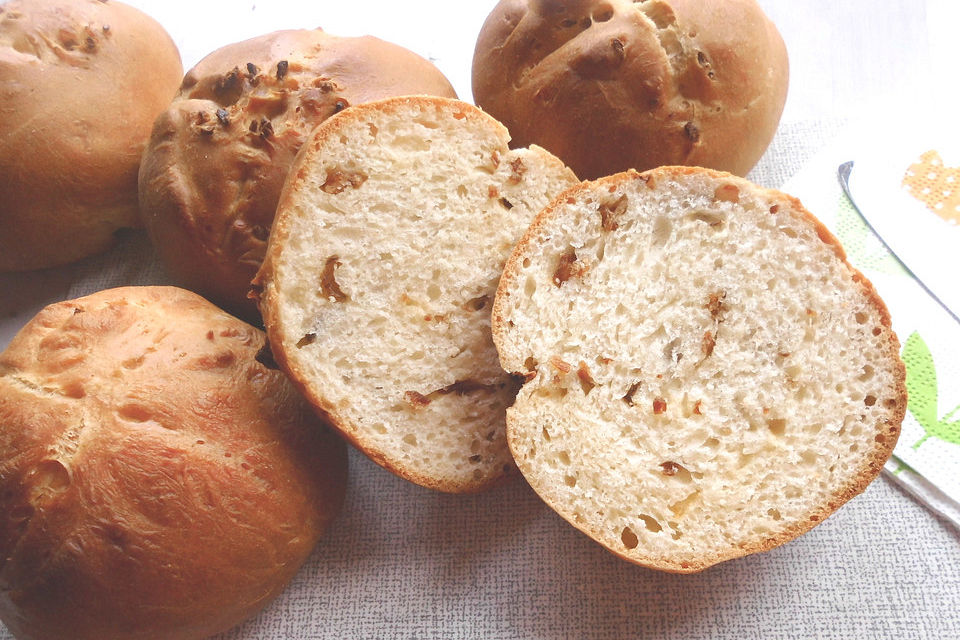 Einfache Brötchen aus Dinkelmehl