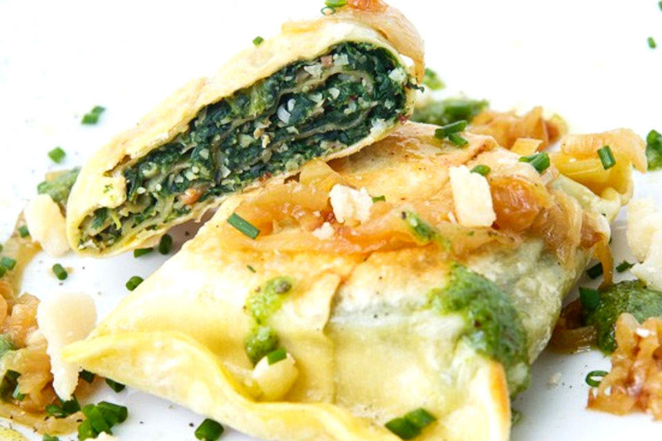 Vegetarische Maultaschen mit Spinat und verlorenen Pilzen