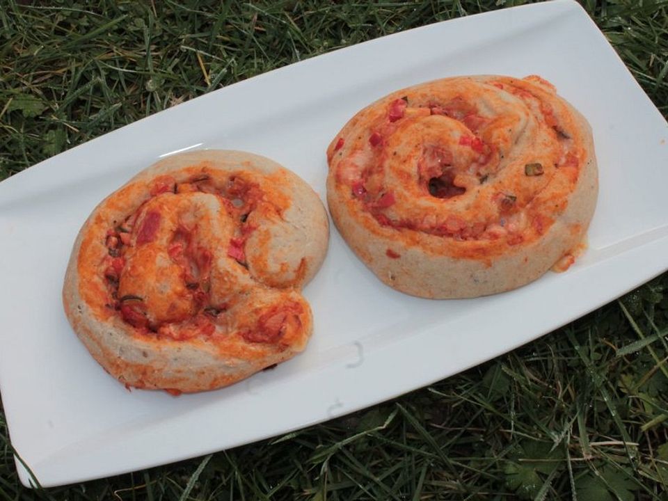 Paprika-Tomaten-Zucchini-Dinkel-Schnecken von patty89| Chefkoch