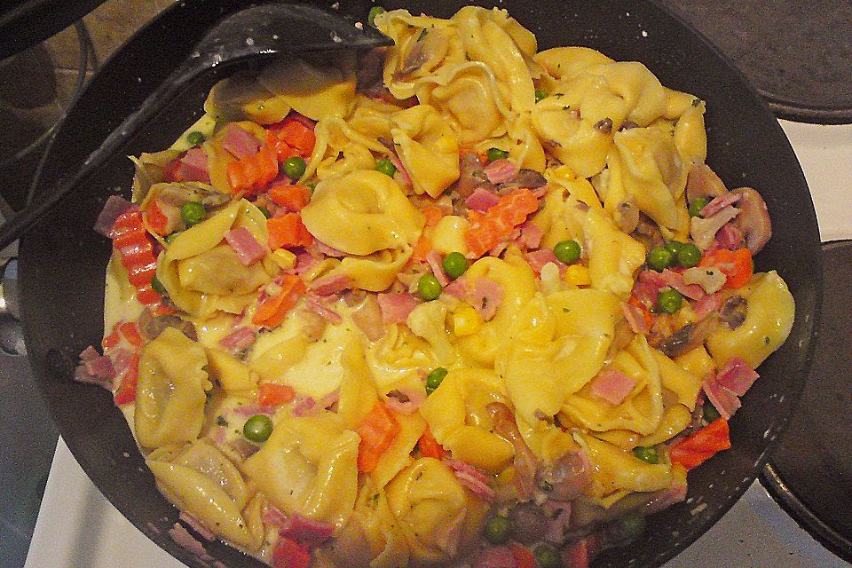 Tortellini in Sahnesauce