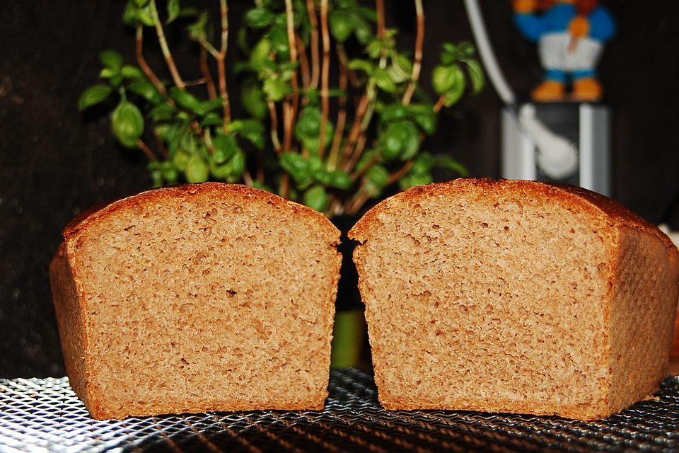 Dinkel-Vollkornbrot mit Sauerteig