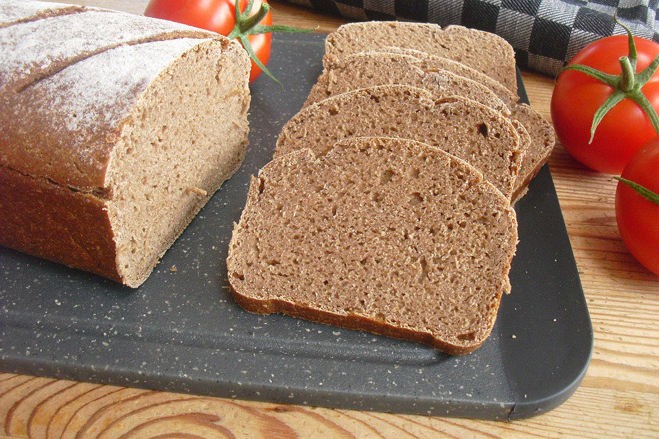 Dinkel-Vollkornbrot mit Sauerteig