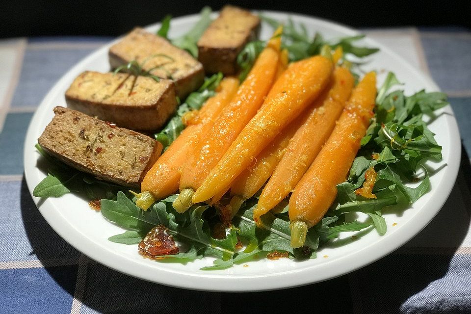 Ingwer-Chili-Möhren mit Tofu