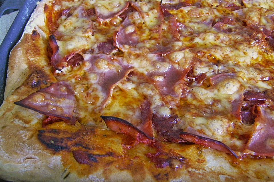 Käse - Salami - Kochschinkenpizza