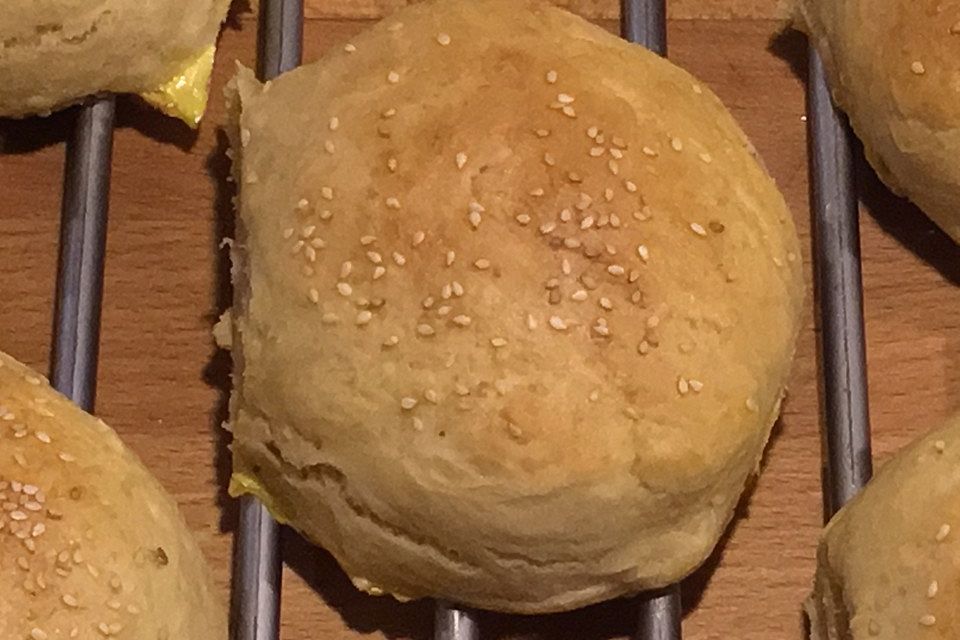 Burger Buns nach Fiefhusener Art