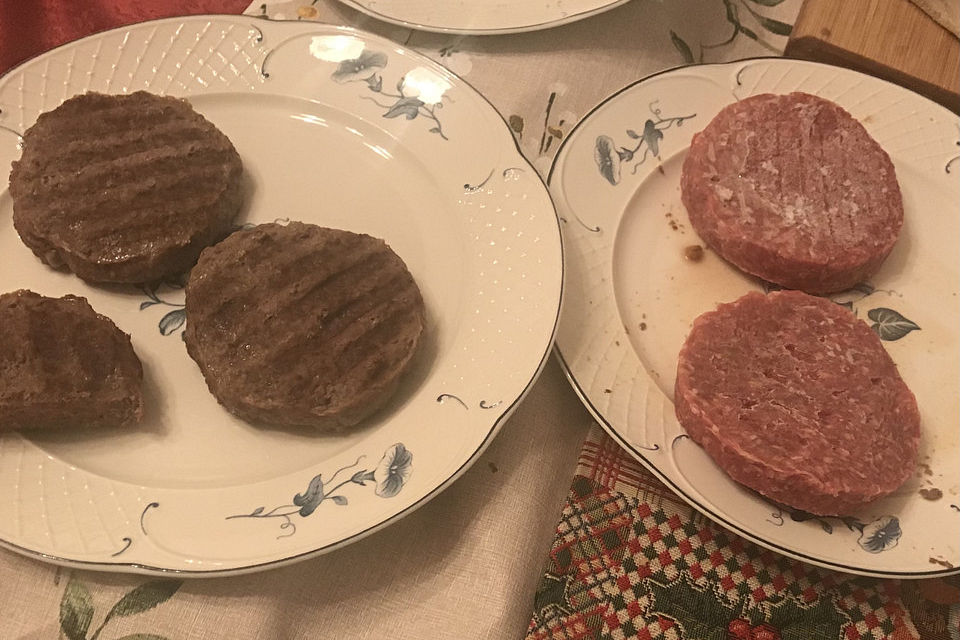 Fein gewürzte Burger Patties "Fiefhusen-Style"