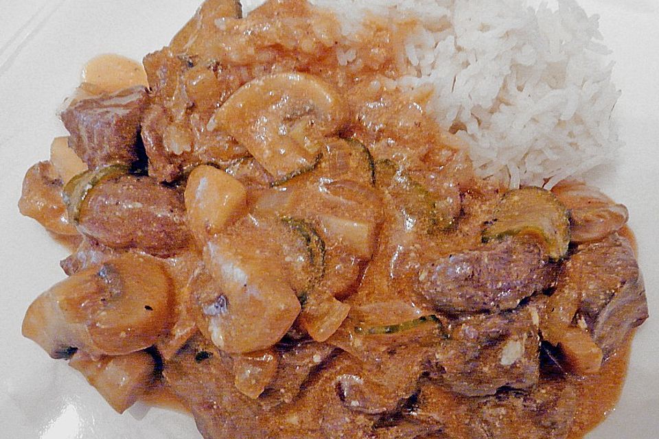 Boeuf Stroganoff