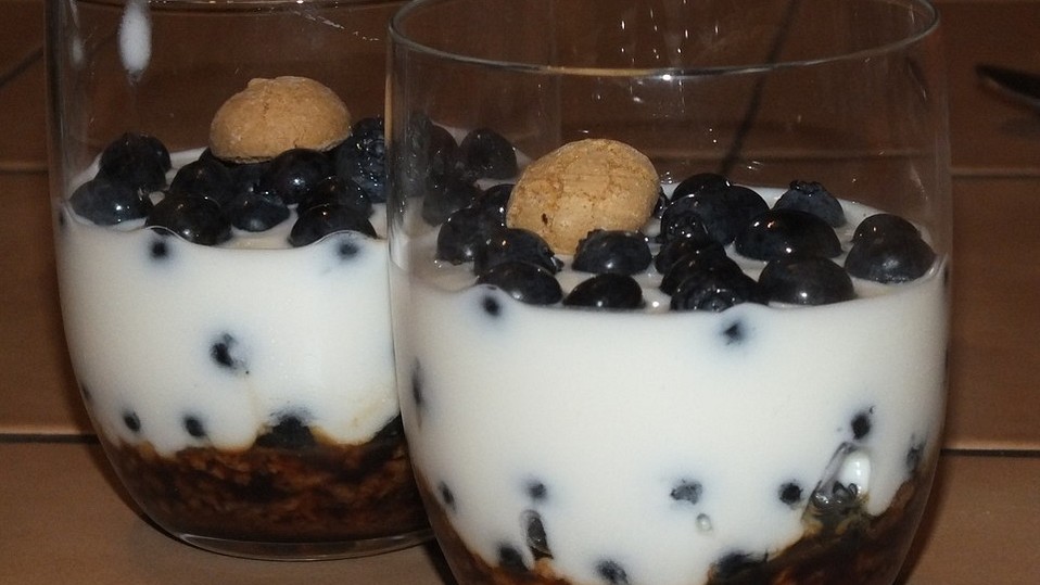 Joghurt-Quark-Dessert mit frischen Heidelbeeren von Anaid55 Joghurt-Quark-Dessert mit frischen Heidelbeeren von Anaid55