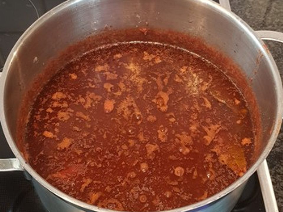 Oktopus in Tomaten-Wein-Sauce von amaliaxi| Chefkoch