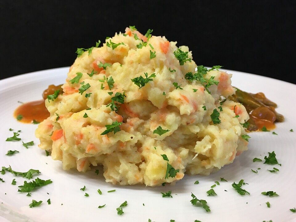 Buntes Kartoffelpüree mit Sellerie, Möhren, Lauch und Lorbeer von ny ...