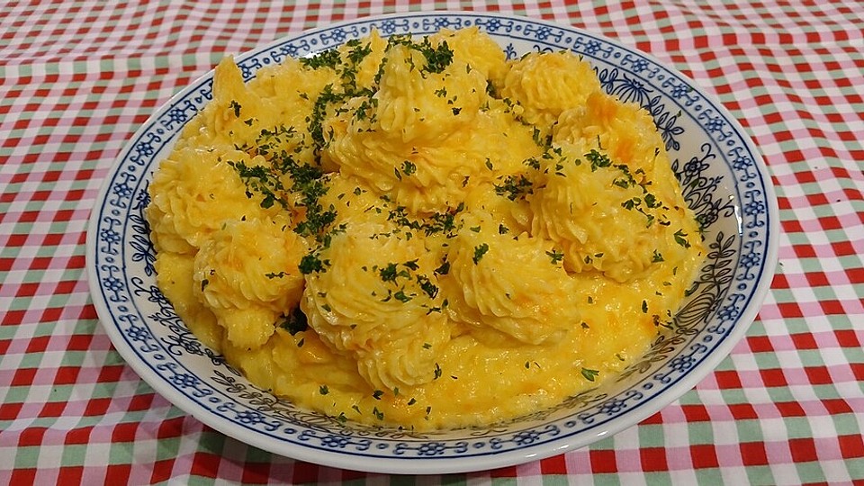 Buntes Kartoffelpüree mit Sellerie, Möhren, Lauch und Lorbeer von ny ...