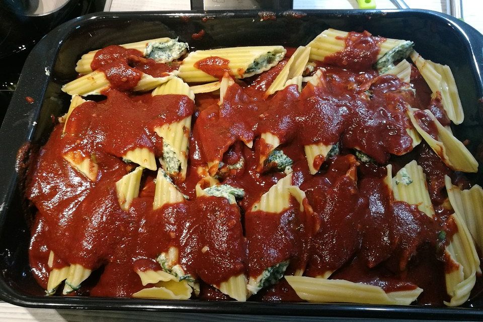 Manicotti mit Spinat-Ricotta-Füllung