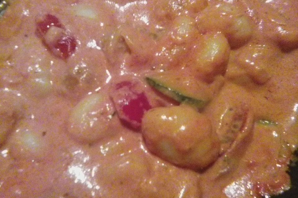 Gnocchi mit Zucchini und Paprika