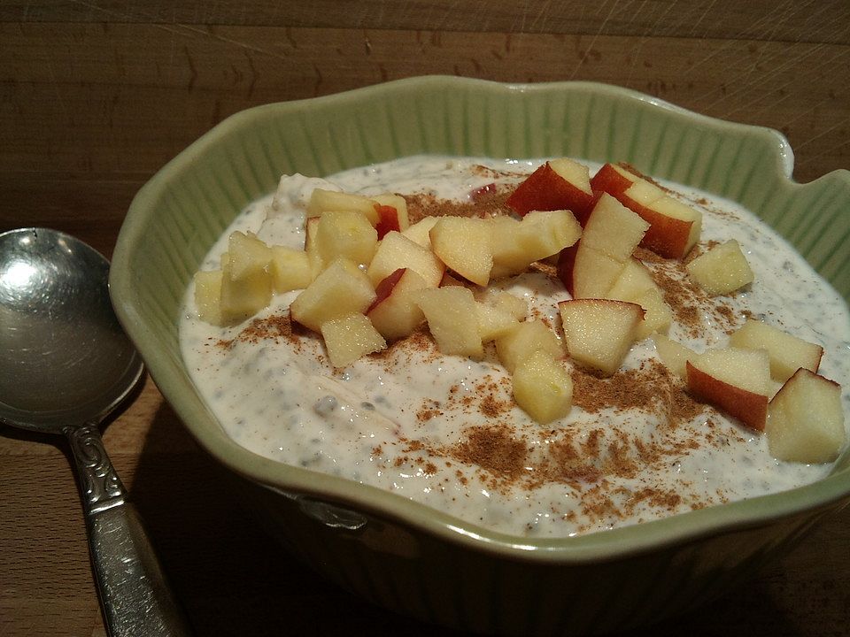 Apfel-Zimt-Chia-Joghurt von Vannytastisch| Chefkoch