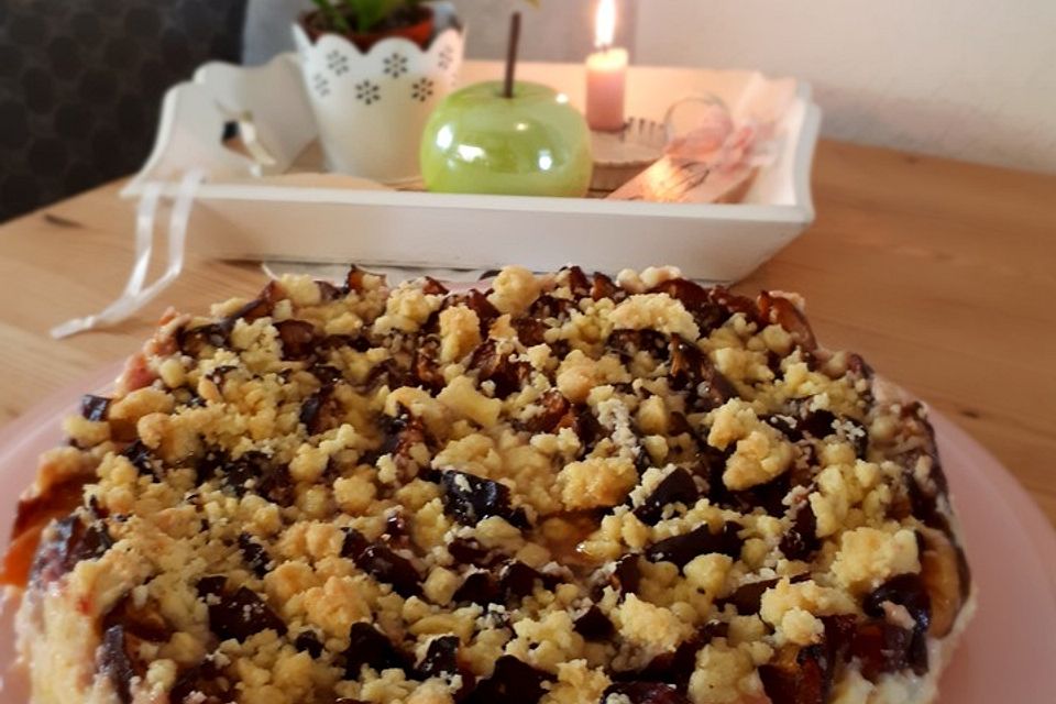 Zwetschgen-Streuselkuchen mit Pudding