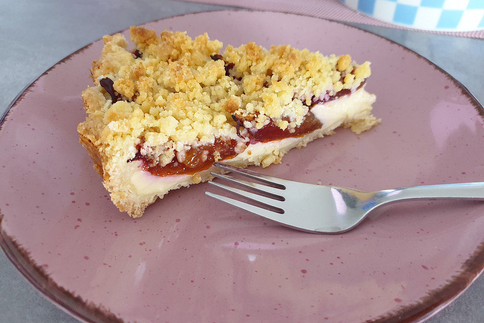 Zwetschgen-Streuselkuchen mit Pudding