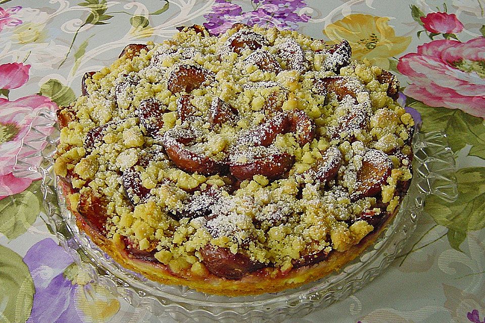 Zwetschgen-Streuselkuchen mit Pudding