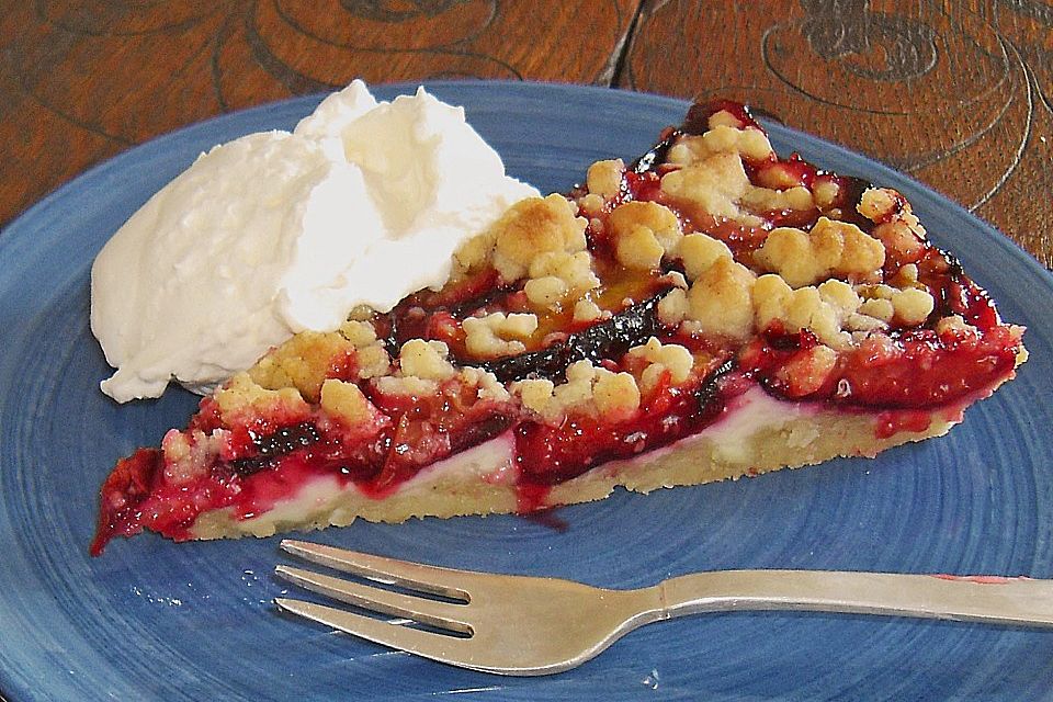 Zwetschgen-Streuselkuchen mit Pudding