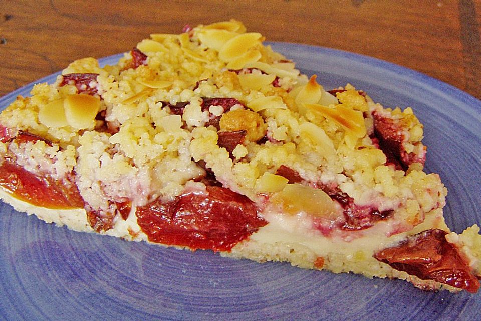 Zwetschgen-Streuselkuchen mit Pudding