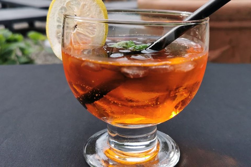 Aperol Lemon Spritz