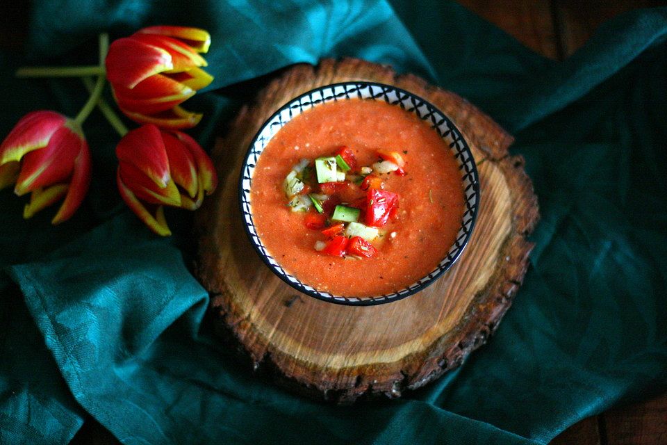 Tomatensuppe mit Feta und Ofengemüse