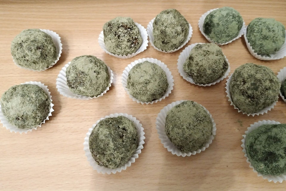 Grüne Energy Balls Grüne Energy Balls