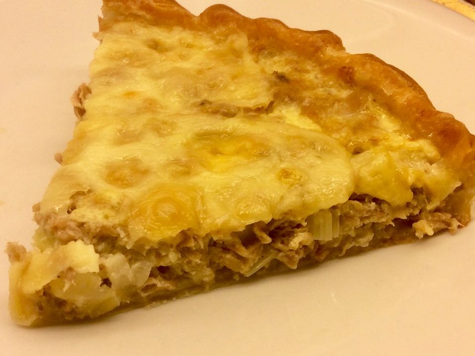 Tarte mit Thunfisch, Stangensellerie und Käse von Pannepot | Chefkoch