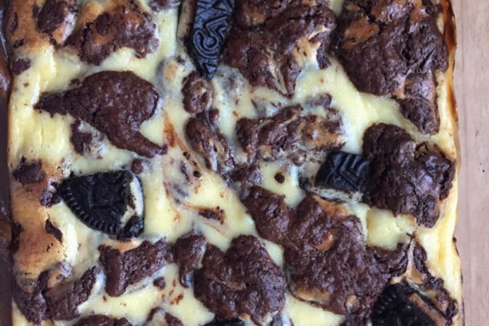 Oreo-Cheesecake-Brownies