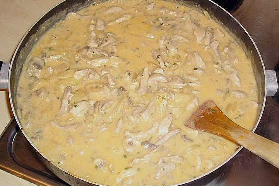 Schneller Stroganoff mit süß - sauren Backkartoffeln