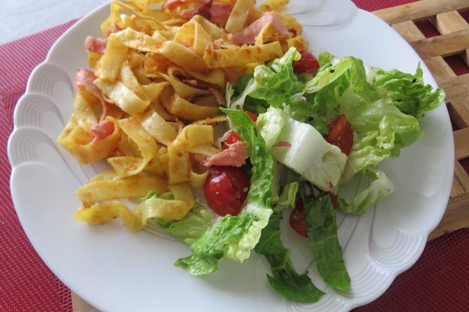 Schneller feuriger Salat